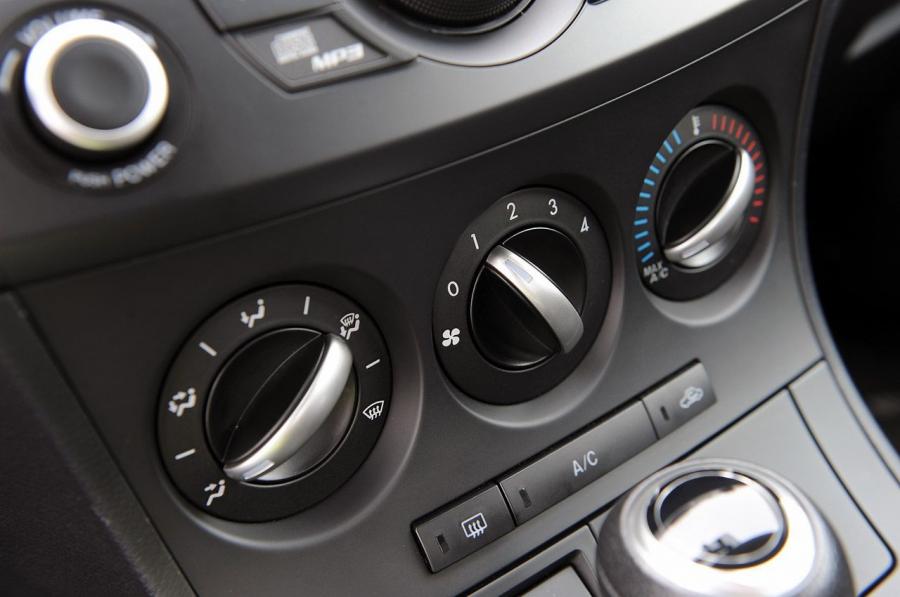  Mazda3 SkyActiv 2012 года  (фото 15 из 92)